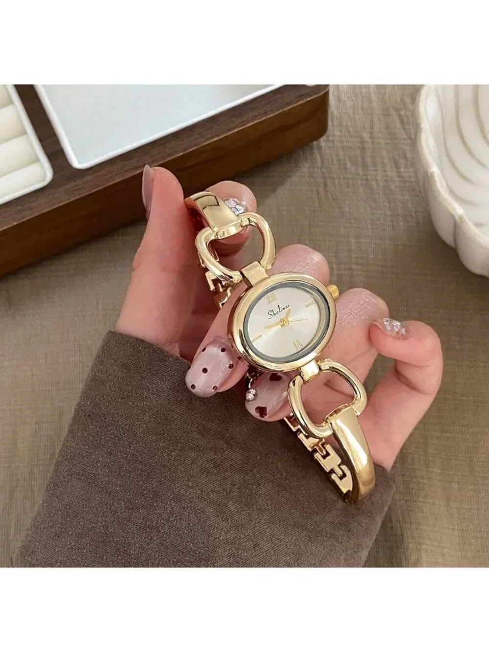 N/A elegant unique
